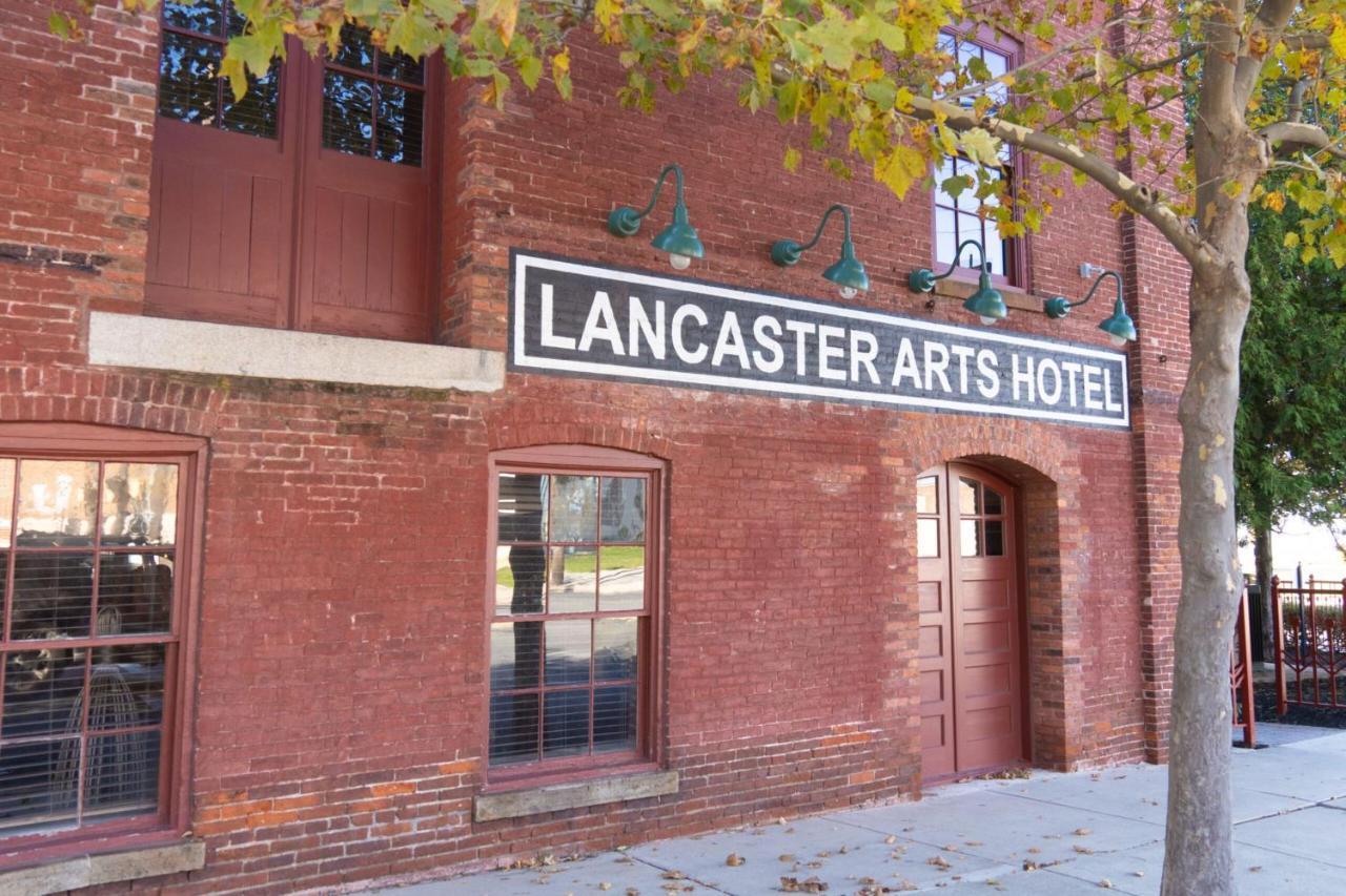 Lancaster Arts Hotel Exterior foto